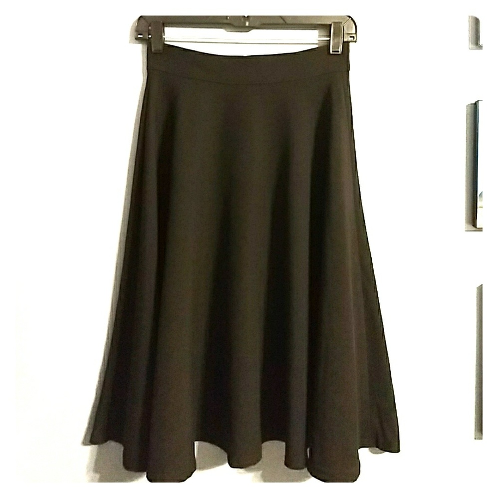 LAST CHANCE!! Black A-Line Midi Swing Skirt